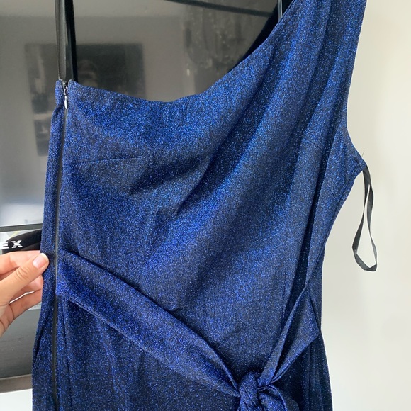 Beautiful blue sparkly dress - Picture 3 of 4